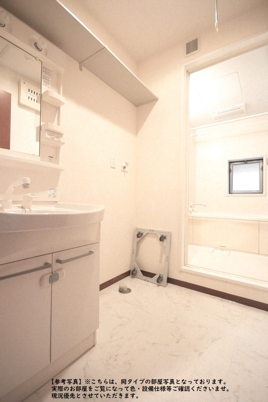 グレースランド 106号-5