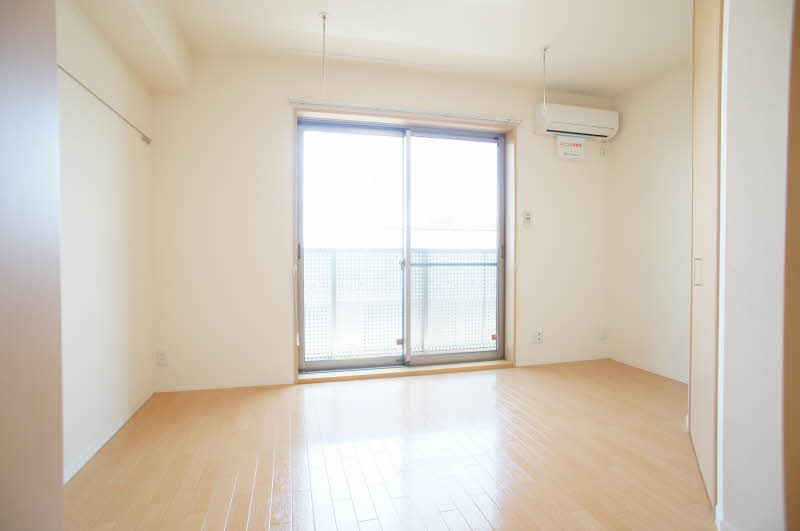 シャーメゾンMO B 303号-2