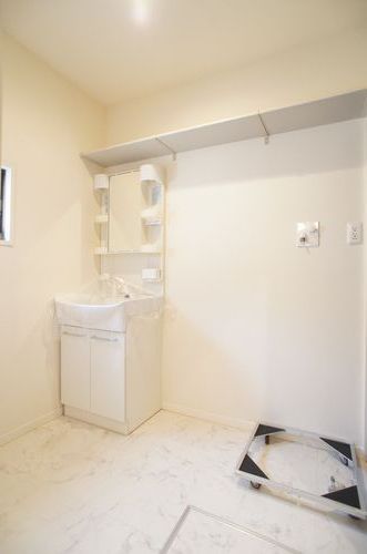 グラディーナ 103号-9