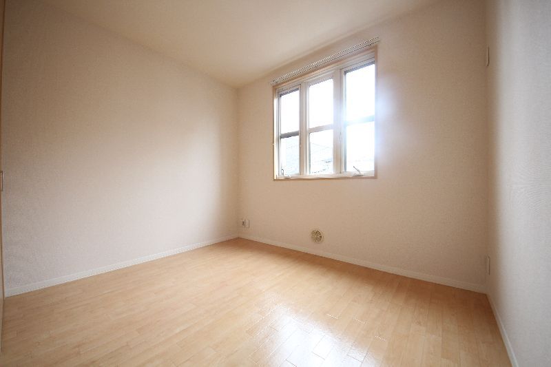 シャーメゾン　南台 201号-5