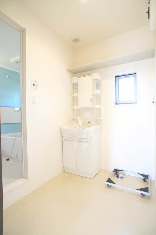 メゾン・ド・秋桜 201号-8