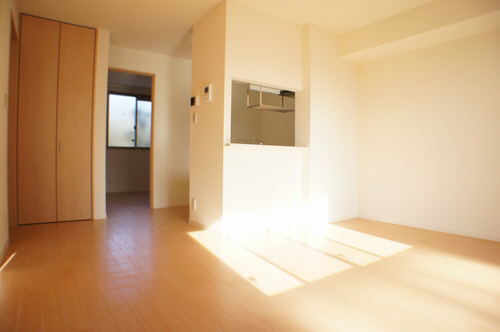 シャーメゾン本郷 102号-3