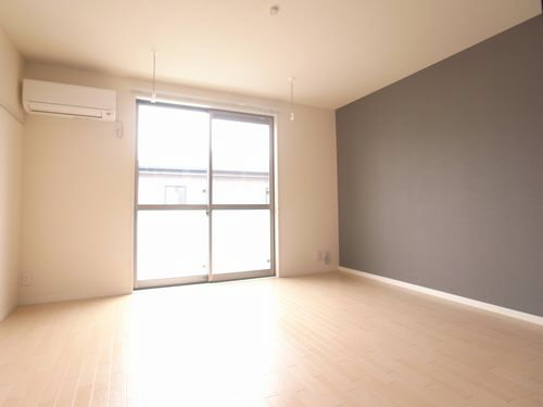 ブランシェール 201号-2