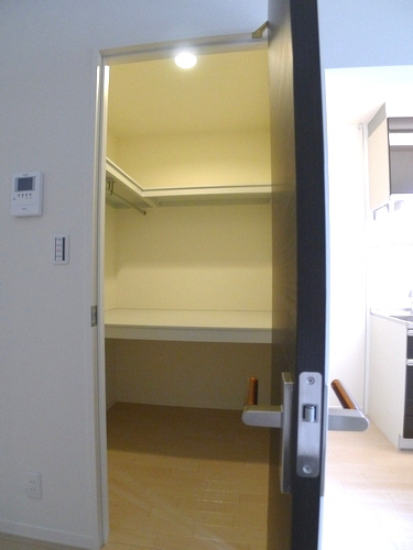 ドルチェ・ヴィータ 203号-7