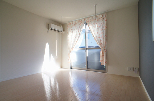 アゼリアＣ 101号-3