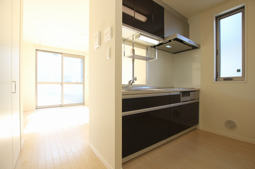 ローレルＢ 101号-2