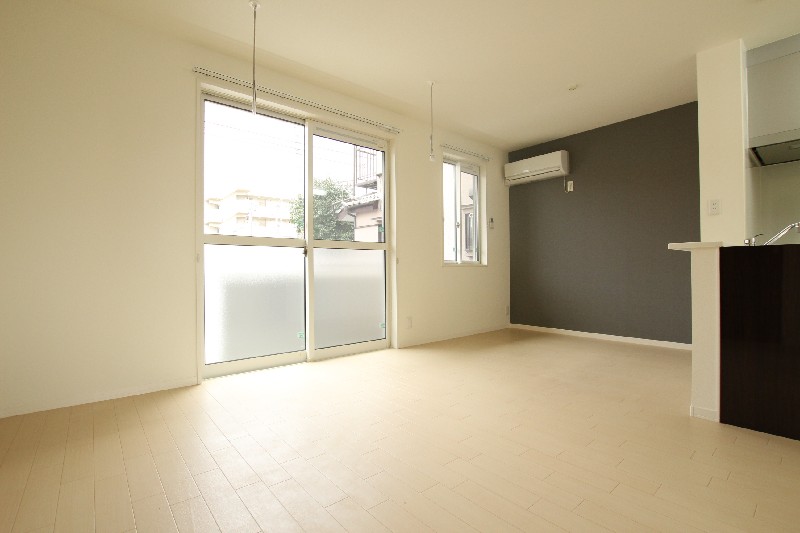 ウィスタリア 101号-2