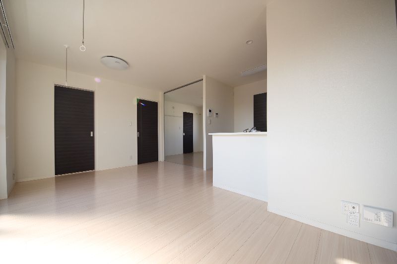 ウィスタリア 202号-3