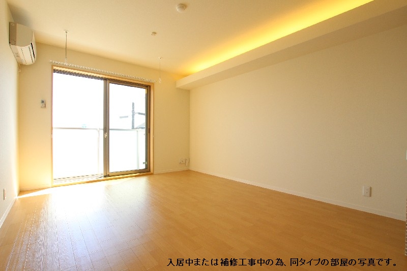 グラン・メゾン 303号-3