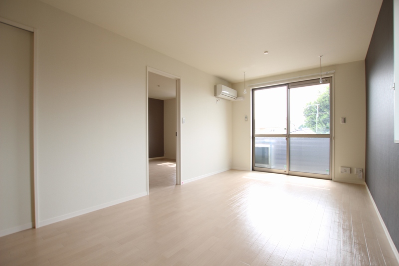 バン・ド・ソレイユ 201号-4