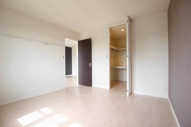 バン・ド・ソレイユ 201号-6