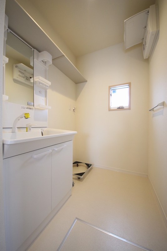 カーサ　カスターニャＣ 101号-9