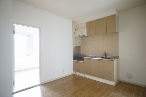 ラヴェールタウン Ⅱ 102号-2