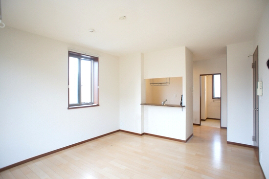 コルテ　ディ　ルーチェＡ 201号-2