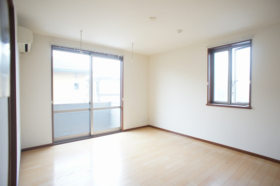 コルテ　ディ　ルーチェＡ 201号-3