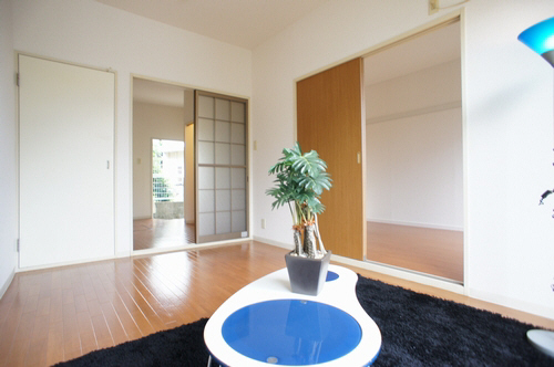 ホワイトシャトル　島田 103号-3