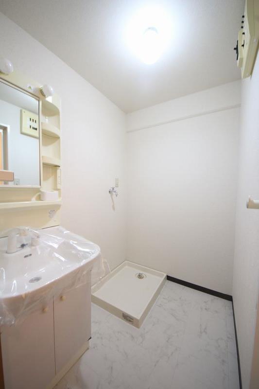 ヴァーデュラスコート 305号-7