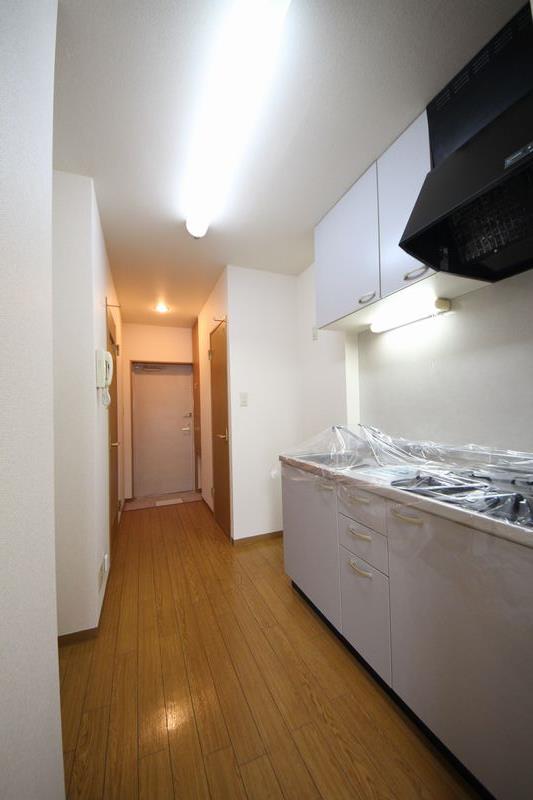 ヴァーデュラスコート 305号-10