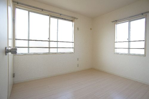 ファミリア　ミズノ　２ 201号-5