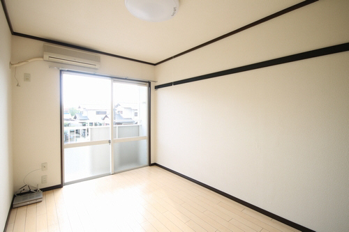 栄ロイヤルハイツ 101号-2