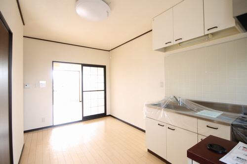 栄ロイヤルハイツ 101号-5