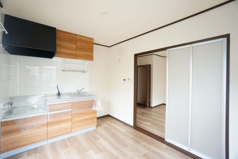 エステート赤山 102号-3