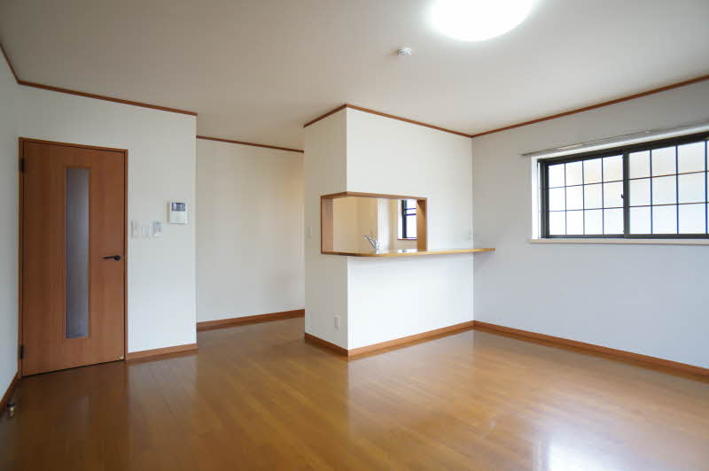 ピアッツァ C 203号-2