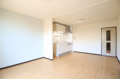 サープラス　Ａ 302号-3