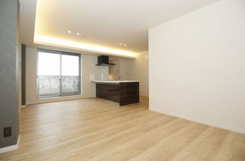 エルミタージュクール 210号-2