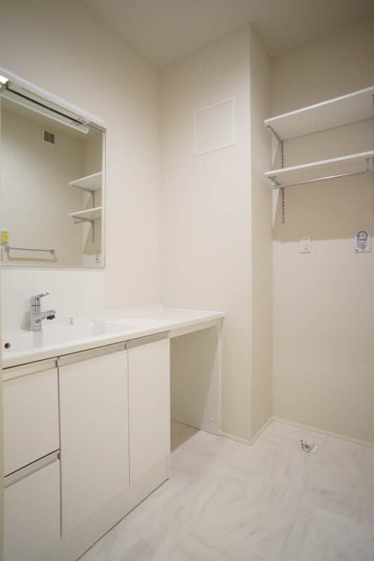 ヴィヴァーチェさいたま新都心 101号-8