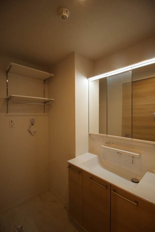 サンヴァリエ 三橋 102号-9