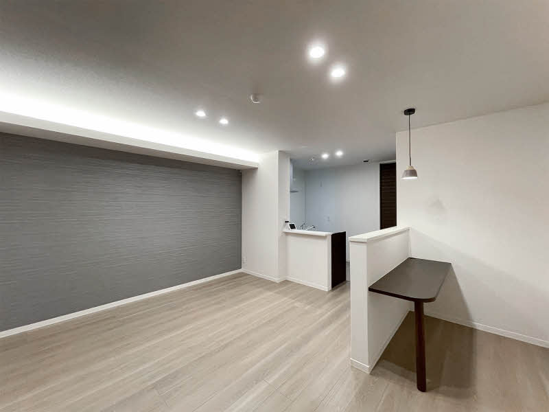 サンヴァリエ 三橋 103号-2