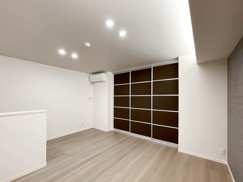 サンヴァリエ 三橋 103号-3