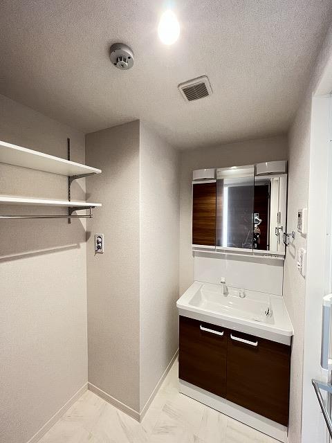 クレセント本郷　Ⅵ 203号-8