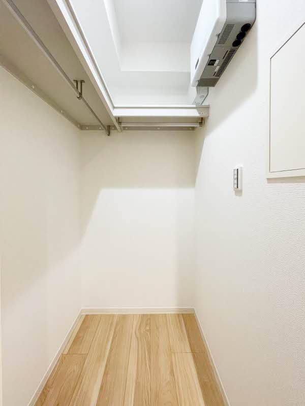 クレストタウン新都心 302号-4