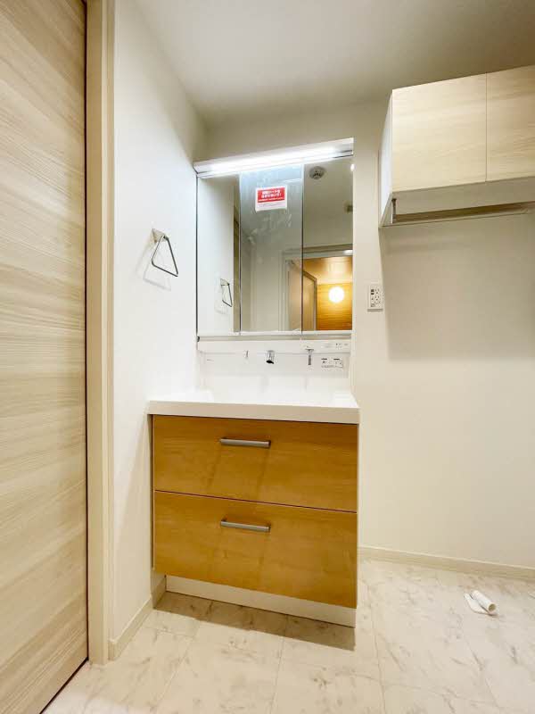 クレストタウン新都心 302号-8