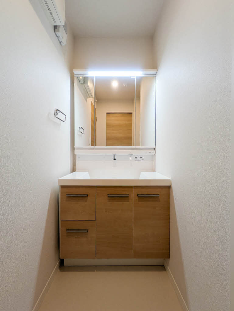 ヴィラ　スワスティ 201号-8