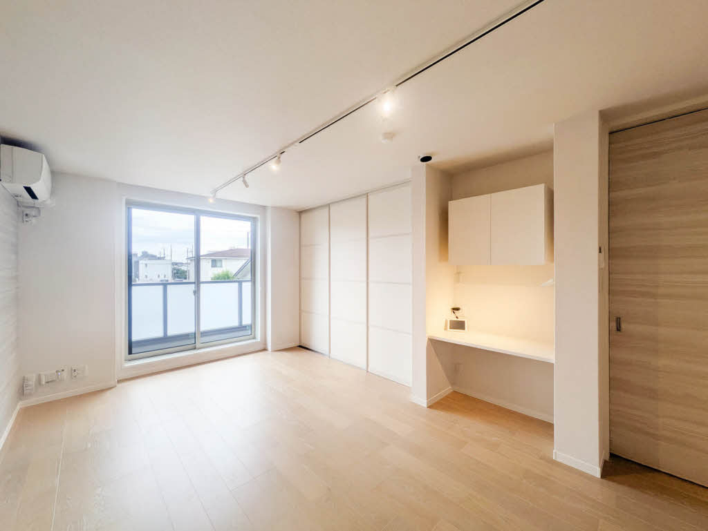 ヴィラ　スワスティ 202号-3