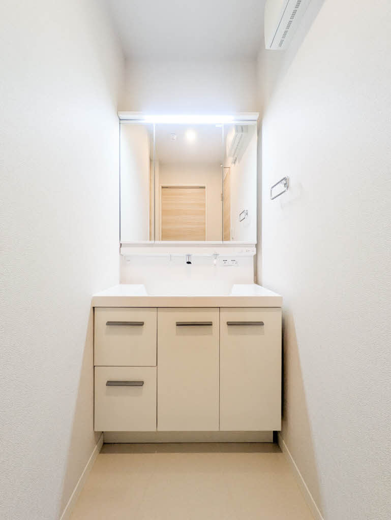 ヴィラ　スワスティ 202号-8