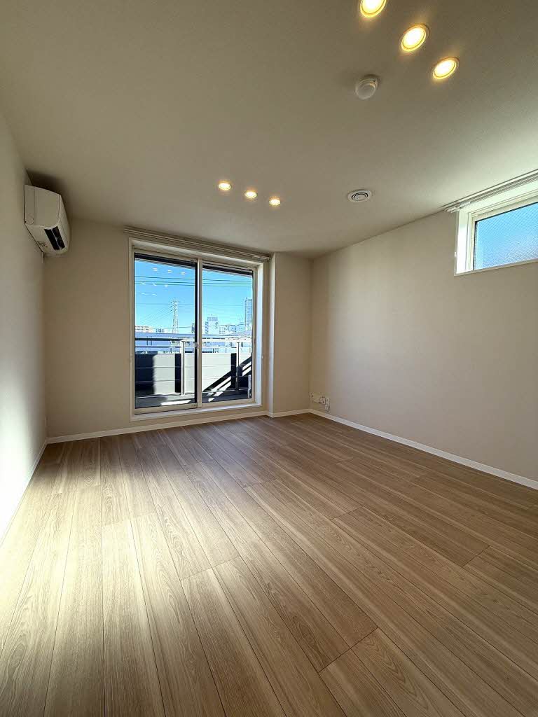 シャトー ワイエス 301号-2