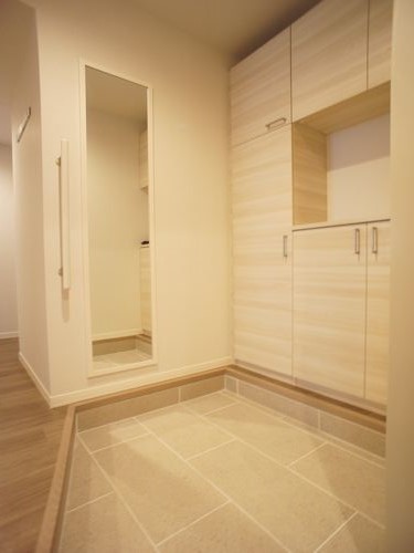 Ｙ’ｓ　Ｔｈｒｅｅ 103号-10