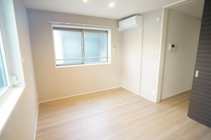 プレシャス イースト 202号-10