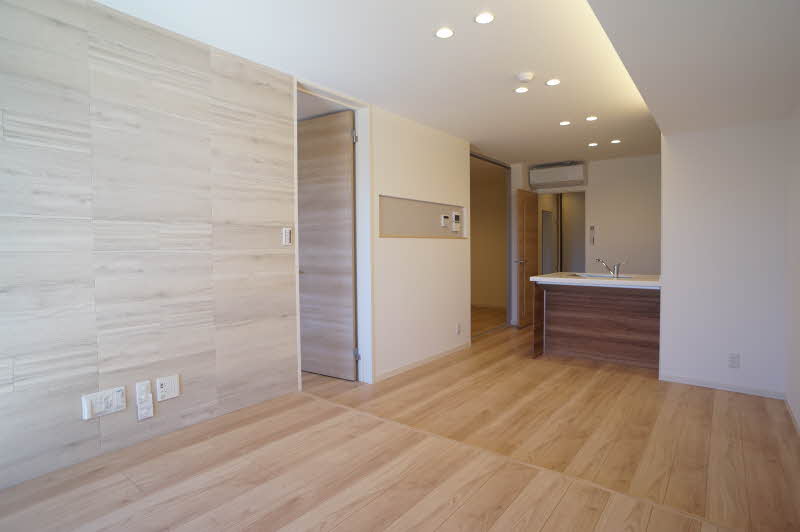 ヴィラ・ボヌール 204号-3