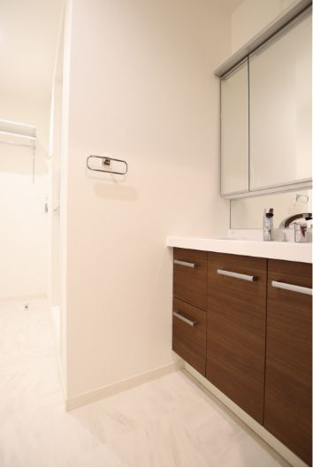 ヴィラ・ボヌール 304号-11