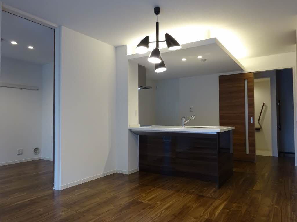 シーズンヒル 103号-2