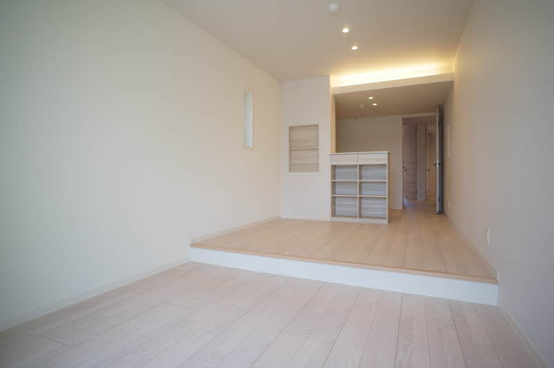 ゼブリナス元町 101号-2