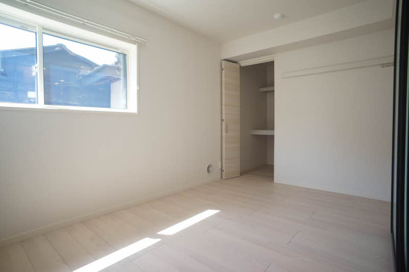 ゼブリナス元町 105号-5