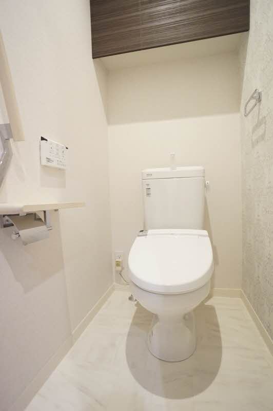 ゼブリナス元町 301号-5