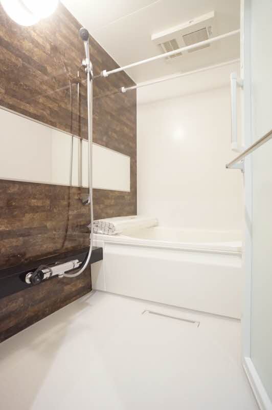 ゼブリナス元町 301号-7