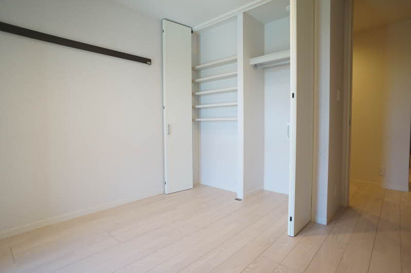 ゼブリナス元町 301号-10